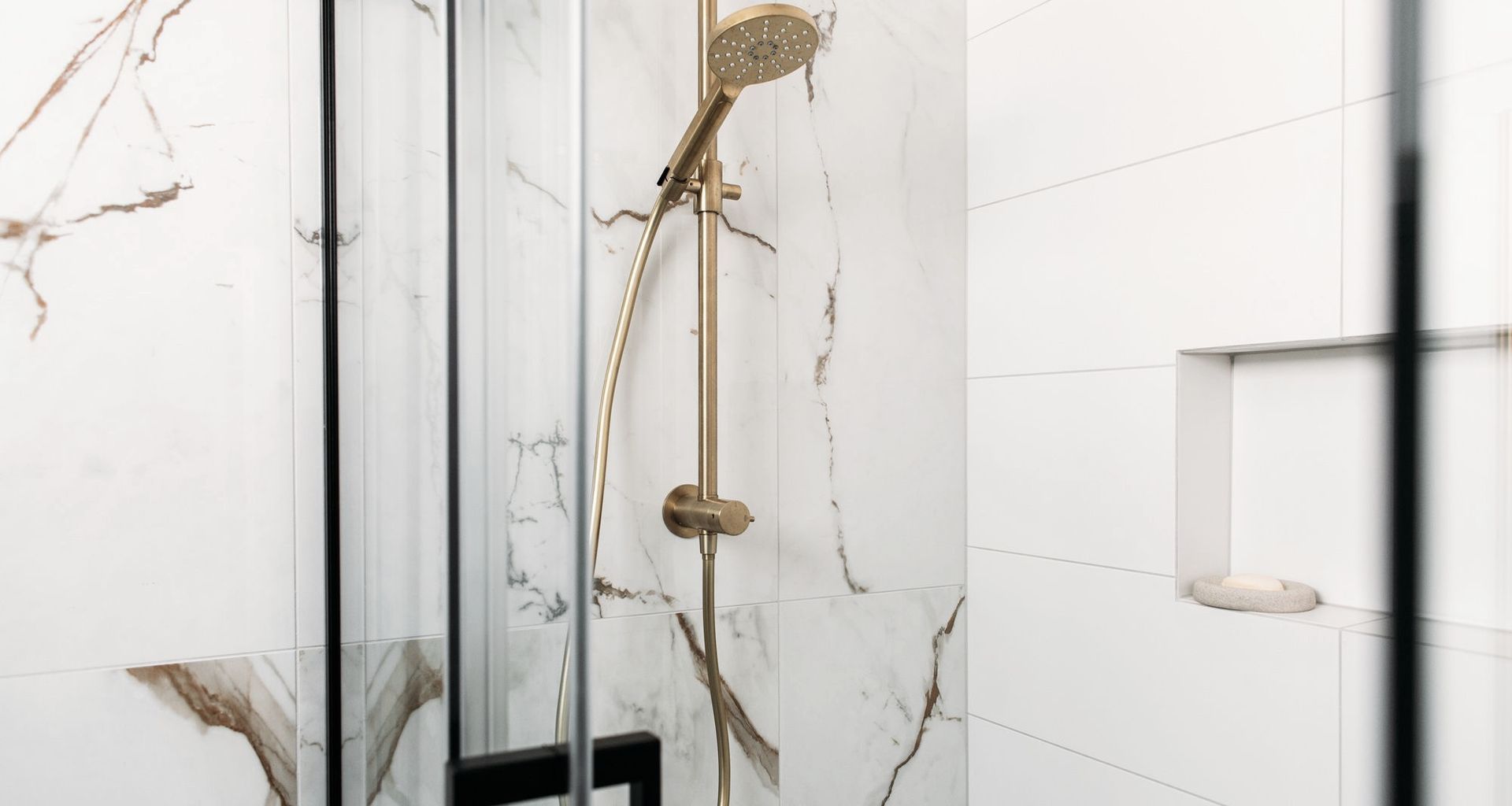 Modern Bathroom Designs banner