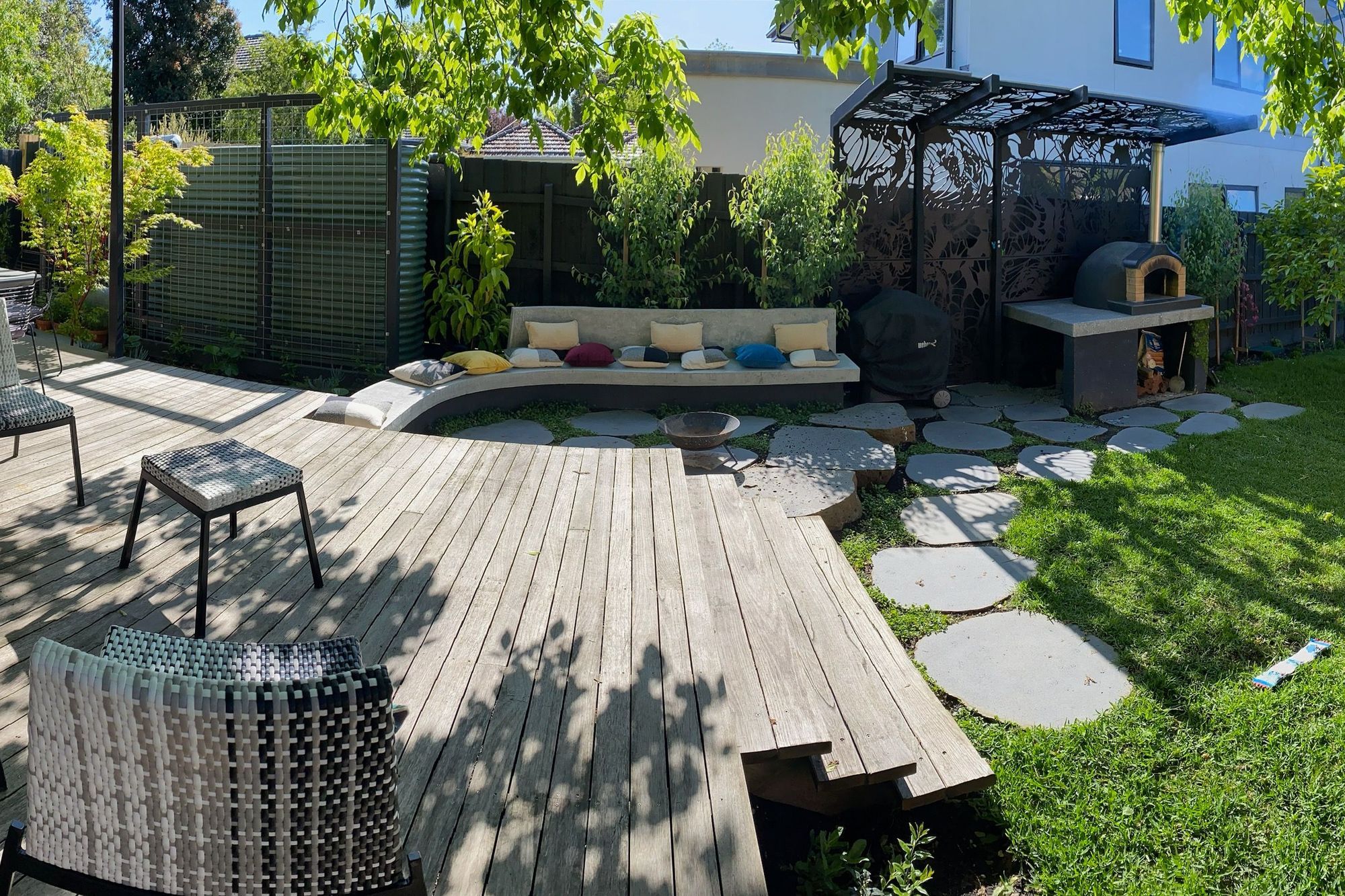 Pizza oven and outdoor entertaining