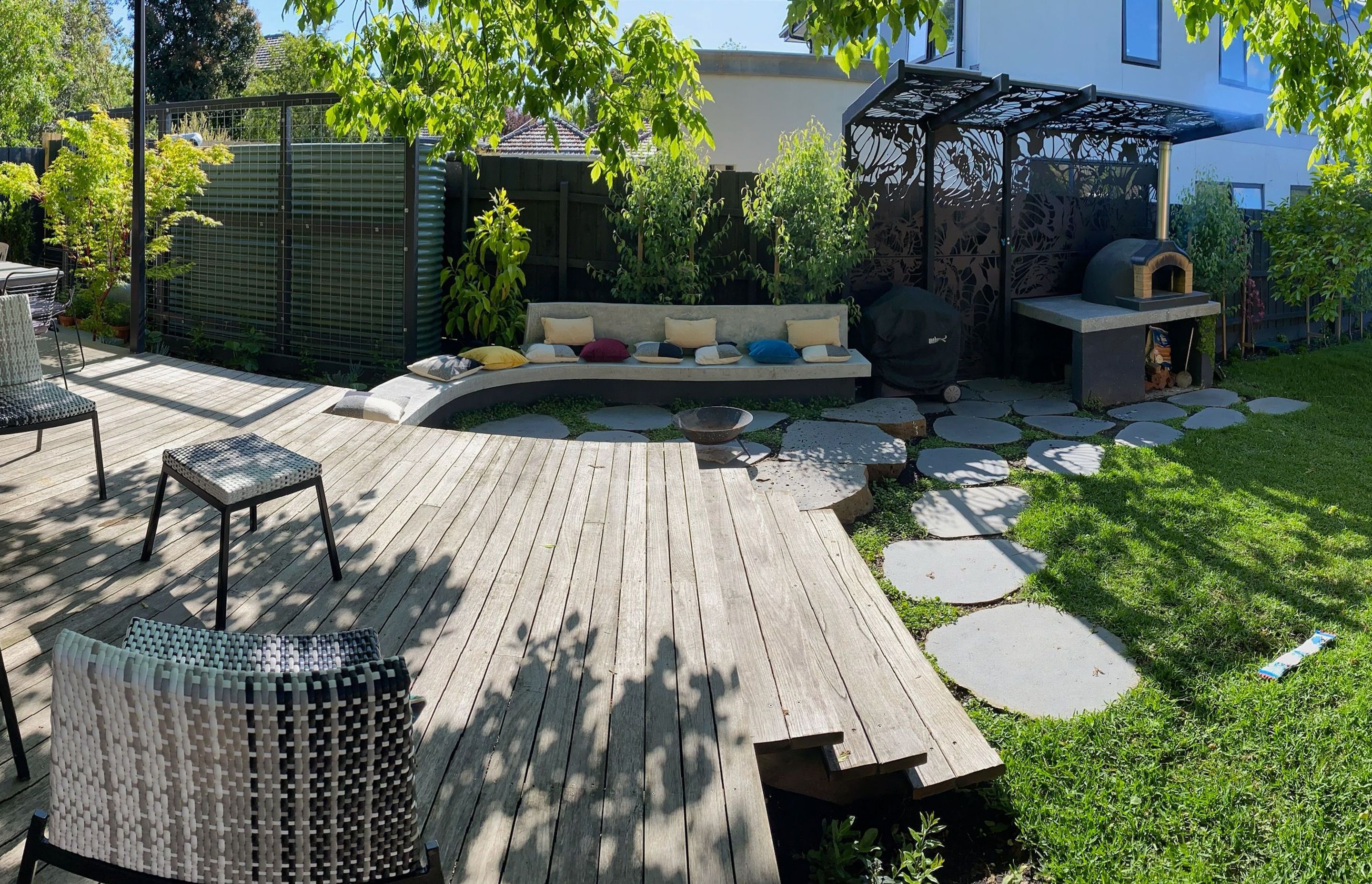 Pizza oven and outdoor entertaining
