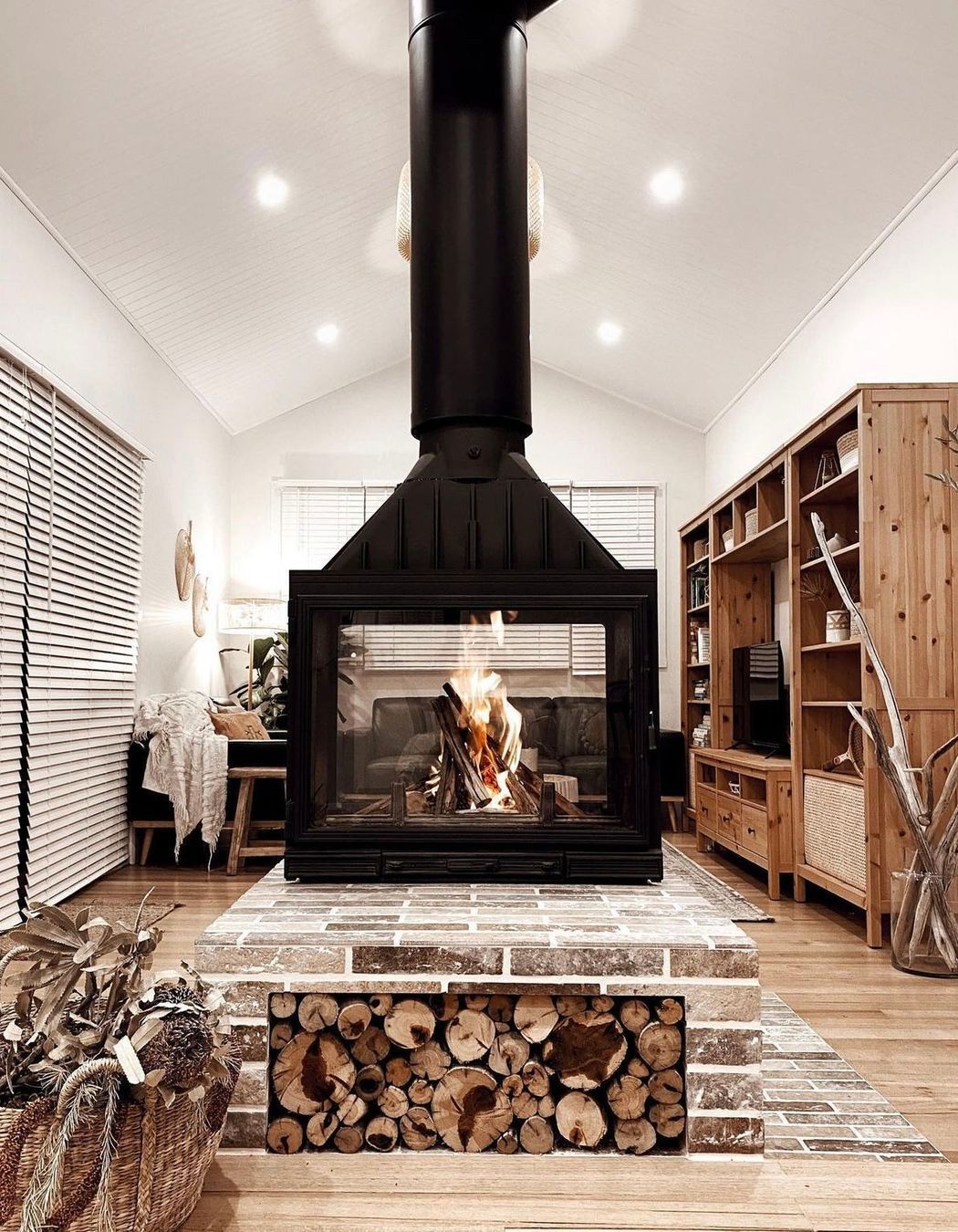 Moonah, TAS (Seguin MV8000 DS)