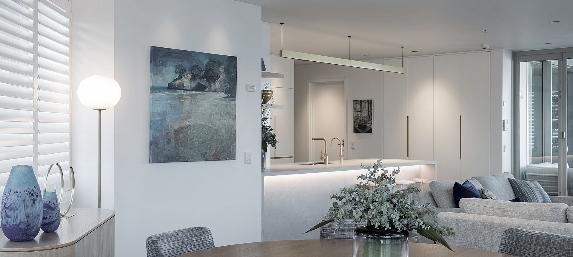 City apartment kitchen banner
