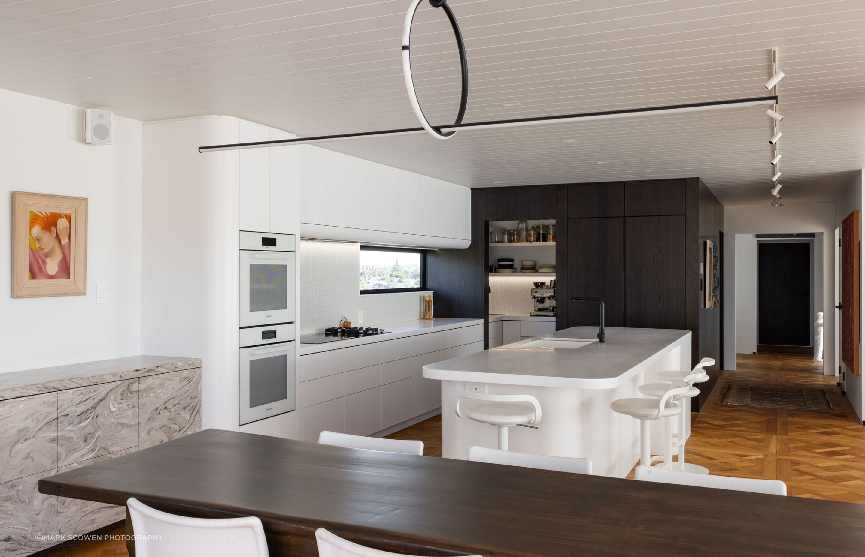 NeoDesigncustomkitchenrenovationdesignerAucklandminimalistwhitecurves2.jpg