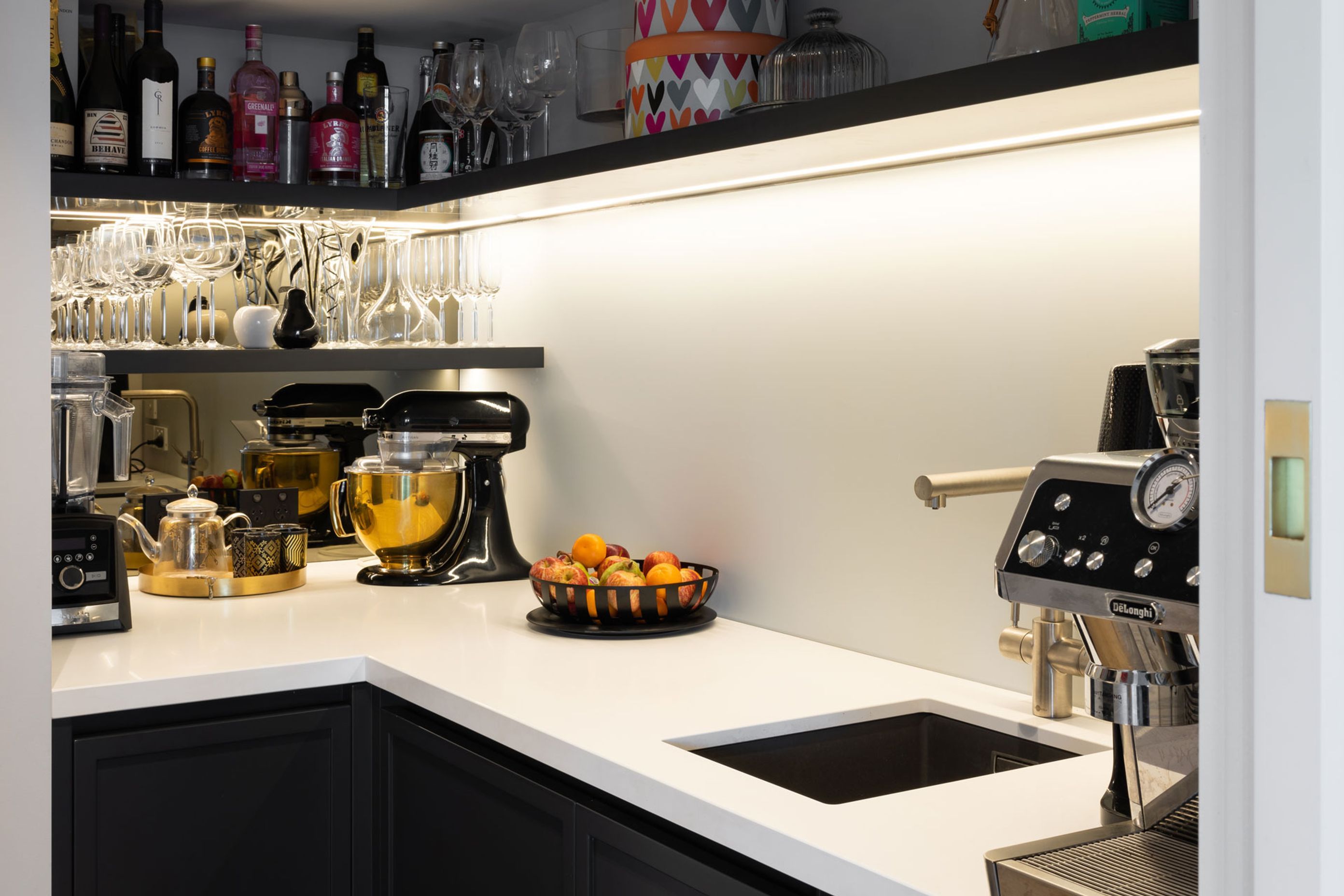 NeoDesigncustomkitchenrenovationdesignerAucklandshakerdark-greymarble10.jpg