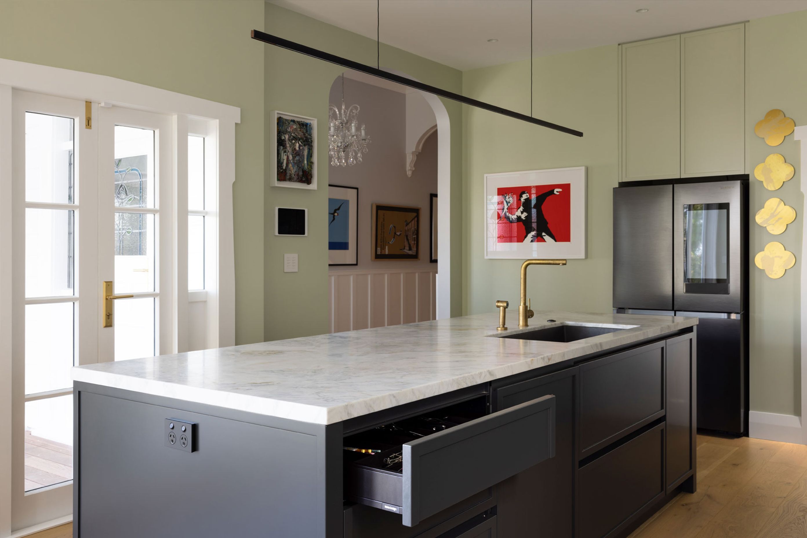 NeoDesigncustomkitchenrenovationdesignerAucklandshakerdark-greymarble8.jpg