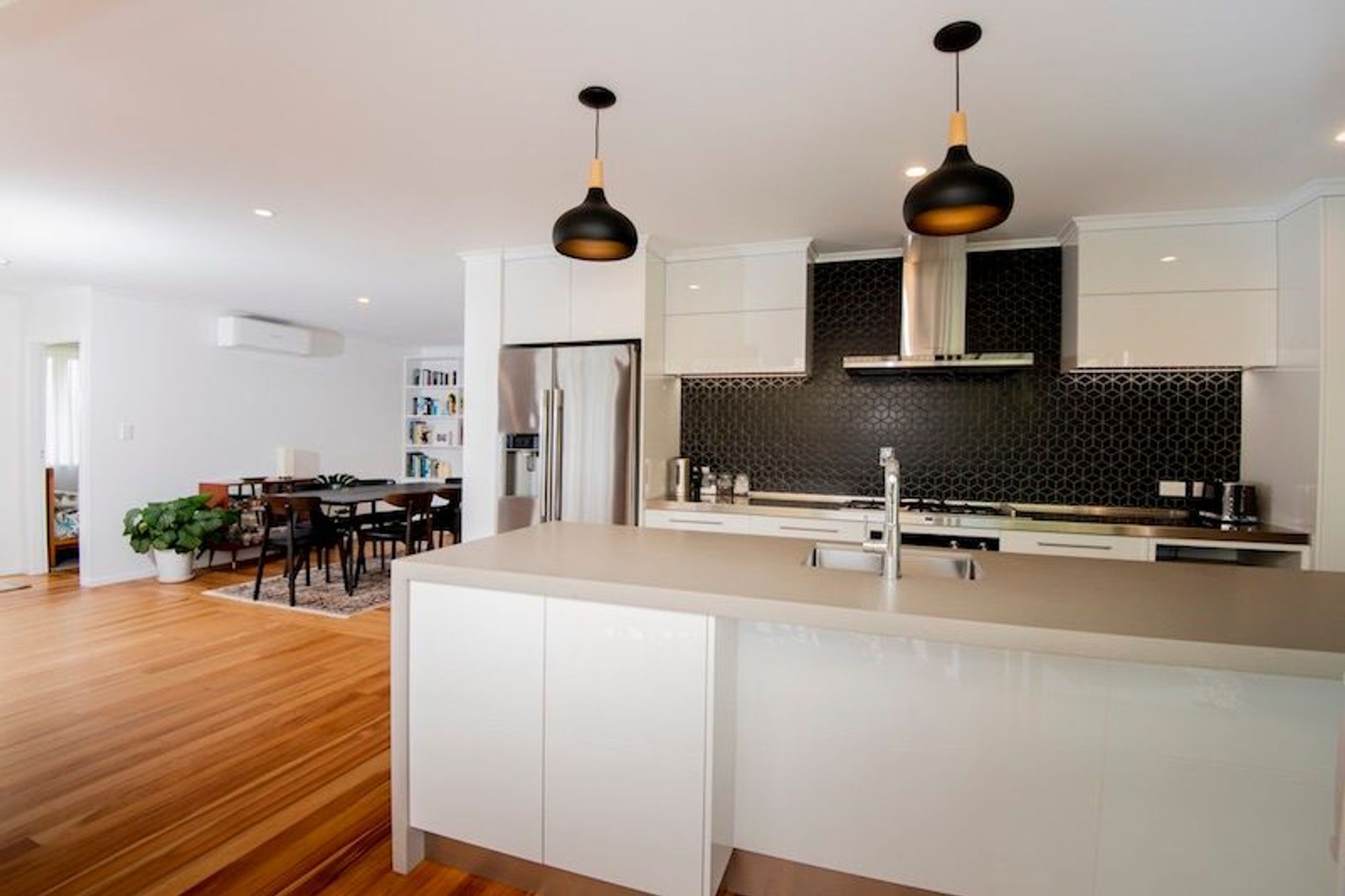 Open plan kitchen and dining area