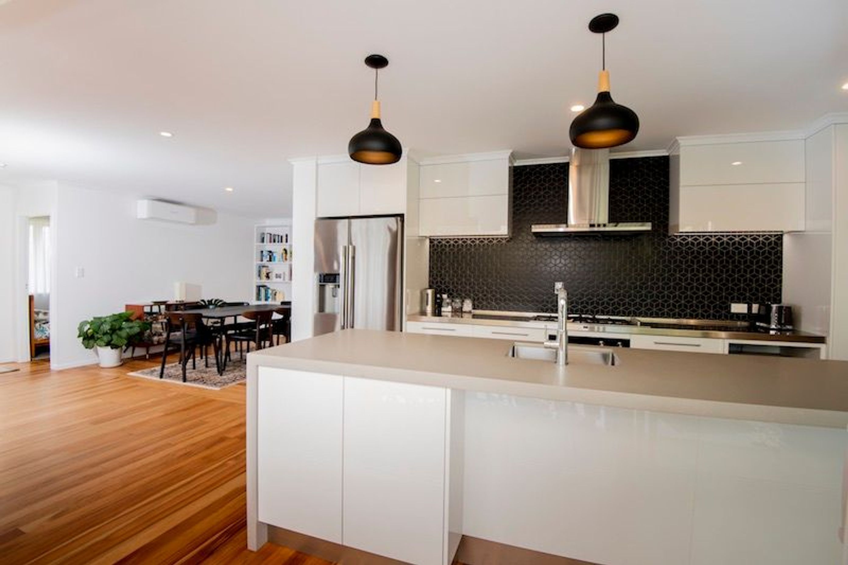 Open plan kitchen and dining area