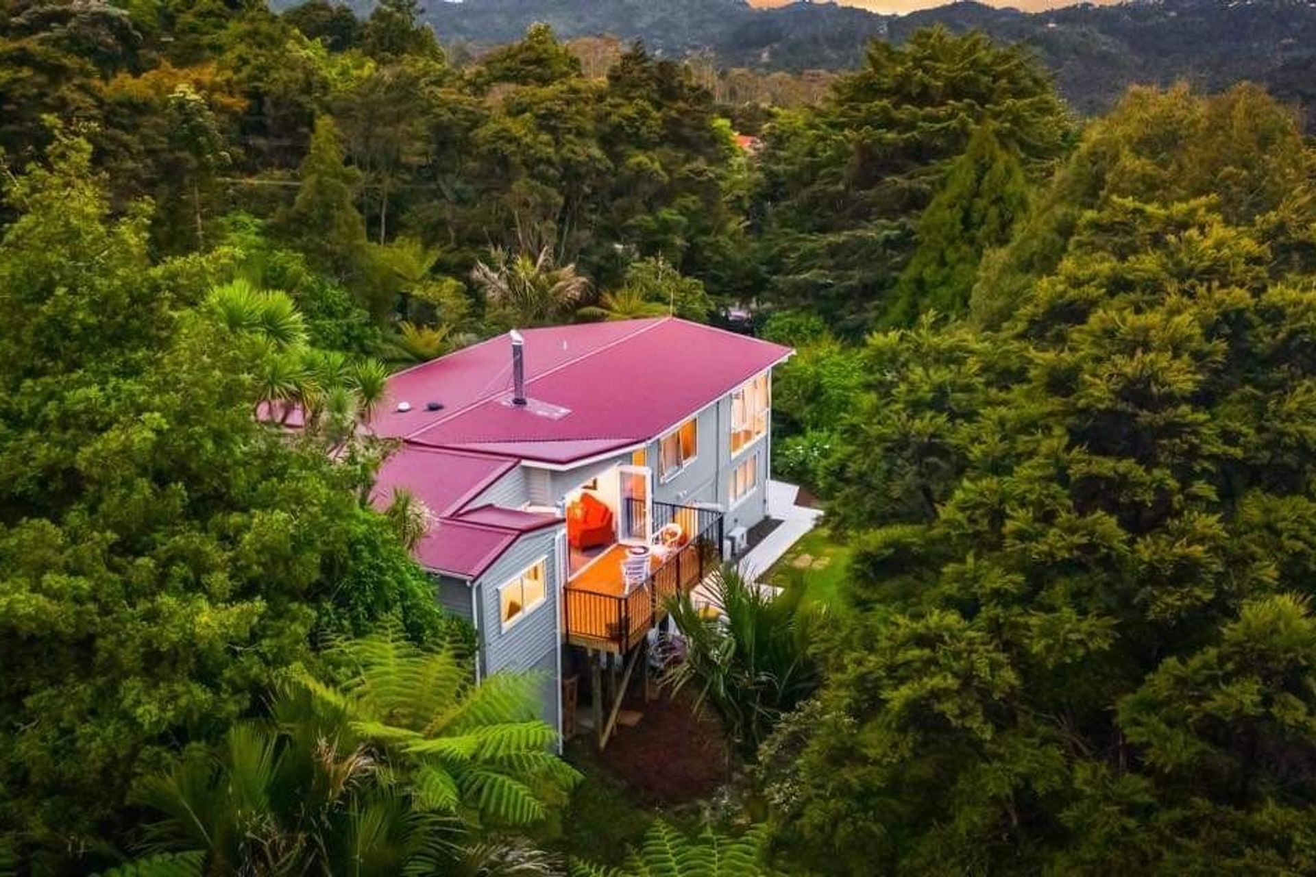 21 Rauhuia Cres, Parau