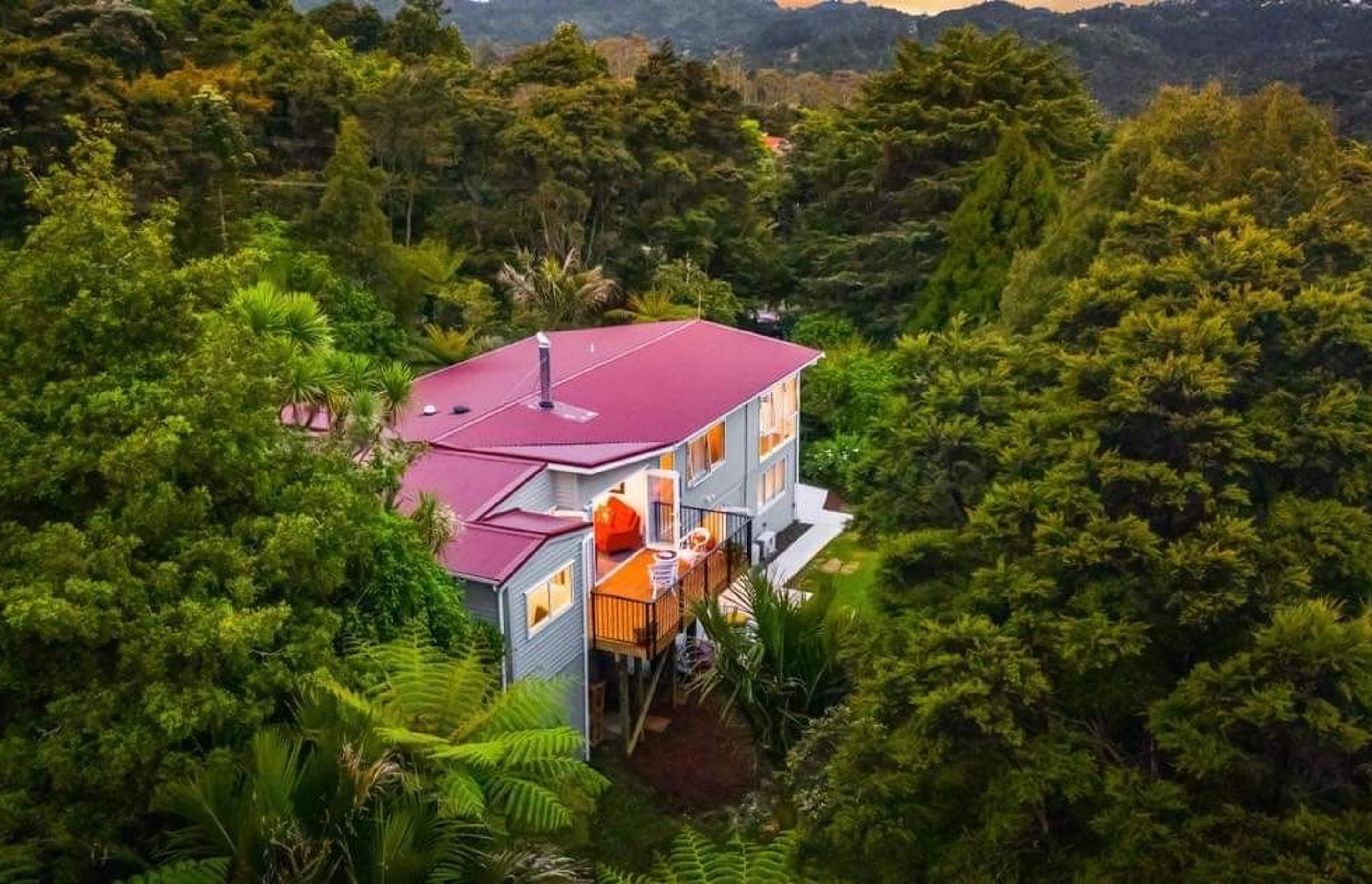 21 Rauhuia Cres, Parau