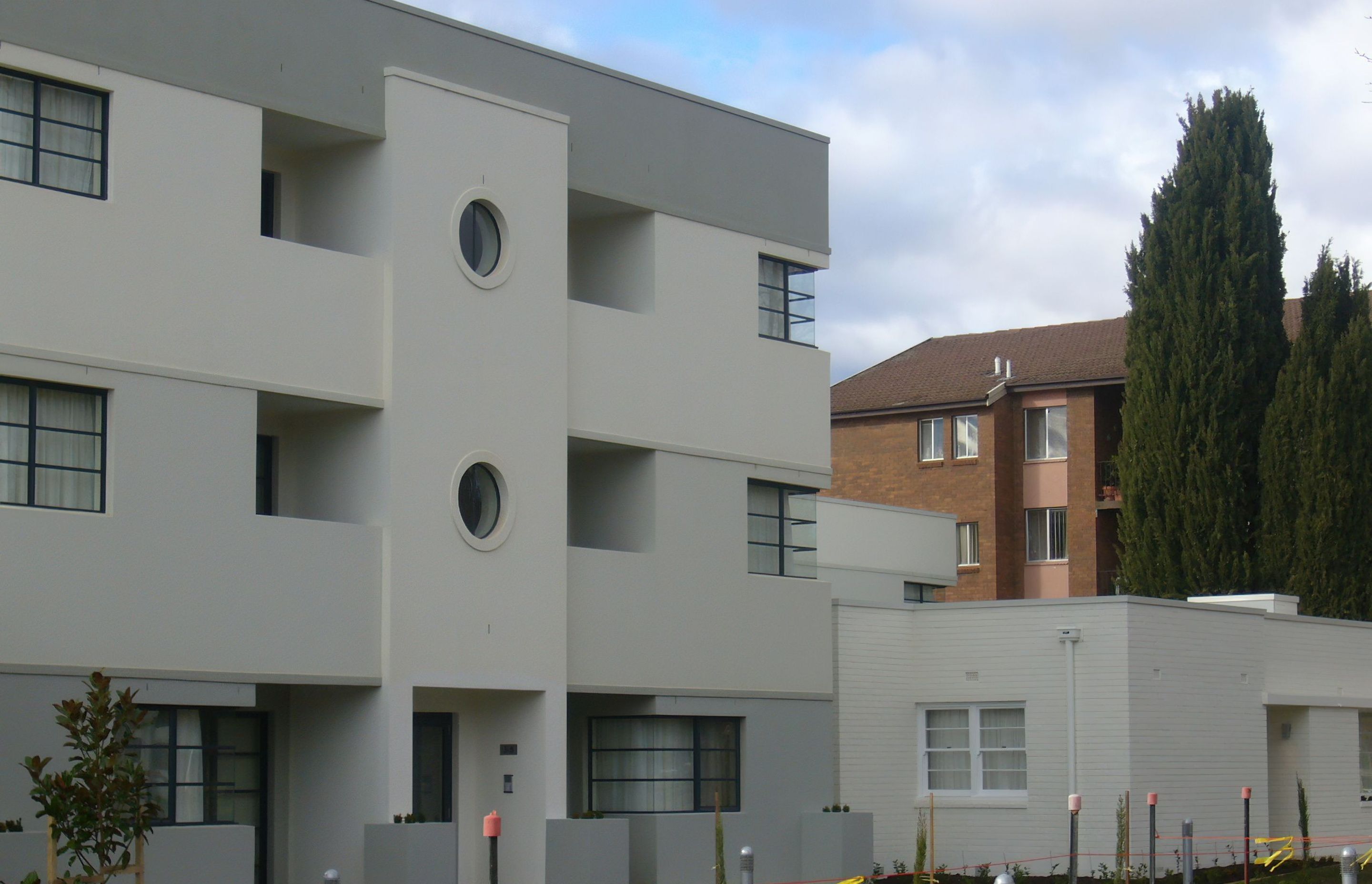 Canberra Ave