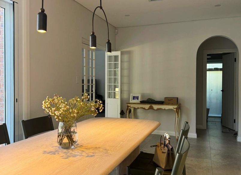 Contemporary Elegance with a French Whisper