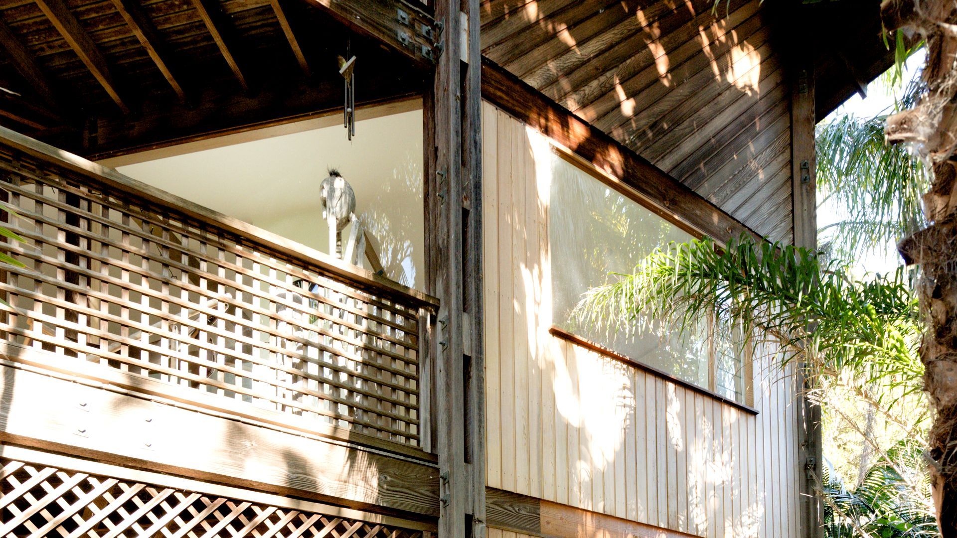 Secluded Beach House banner