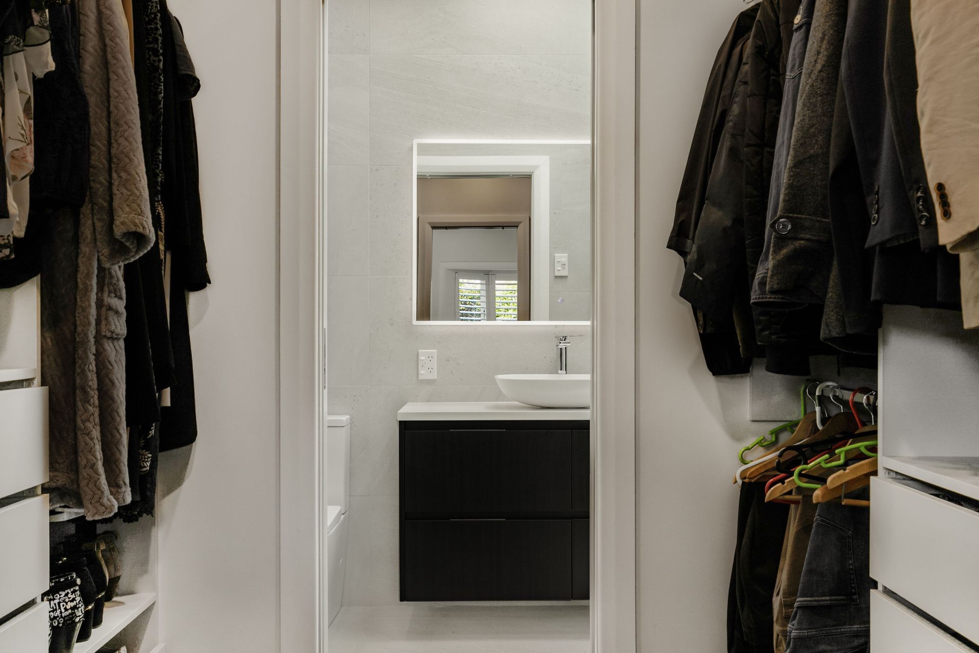 Backyard Bliss and a Luxurious Interior