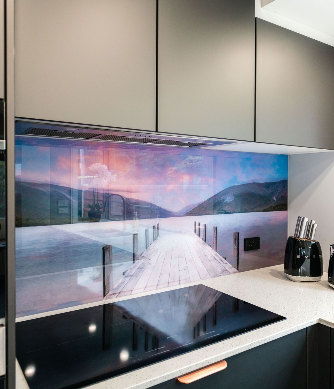 Warm and Modern Family Kitchen