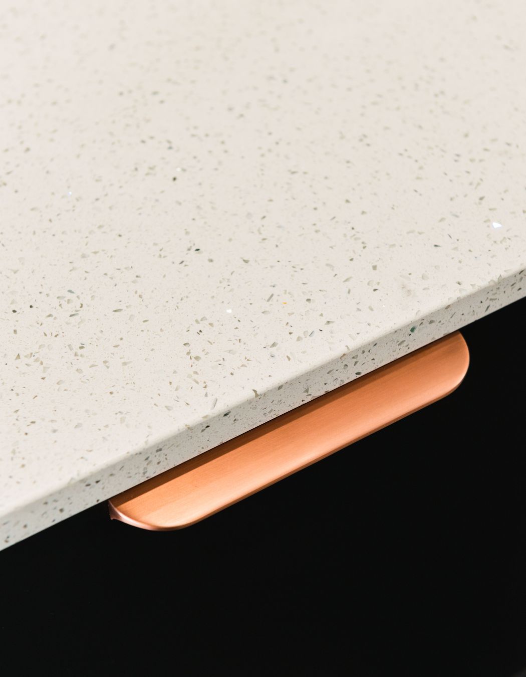 Warm and Modern Family Kitchen