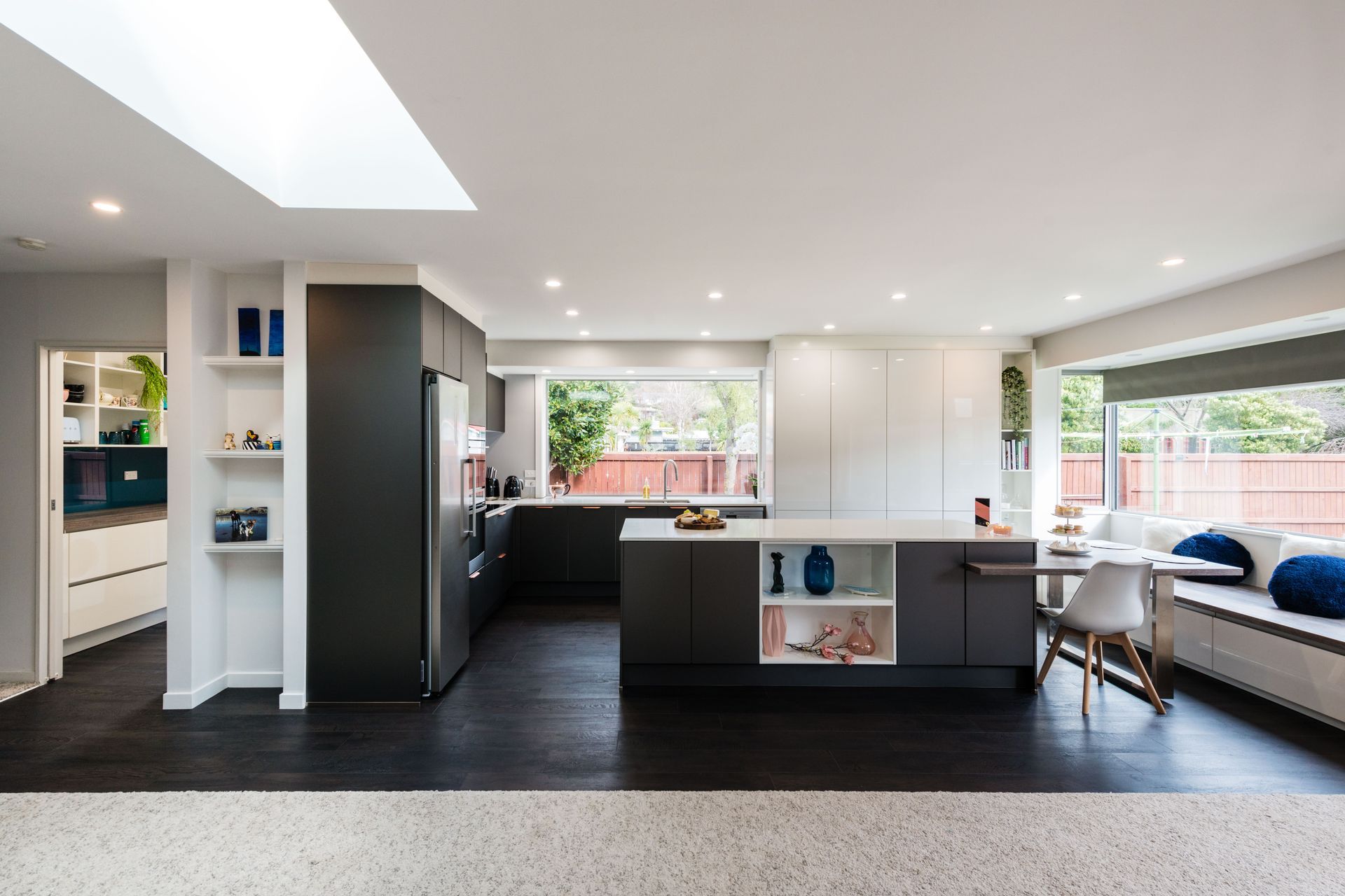 Warm and Modern Family Kitchen