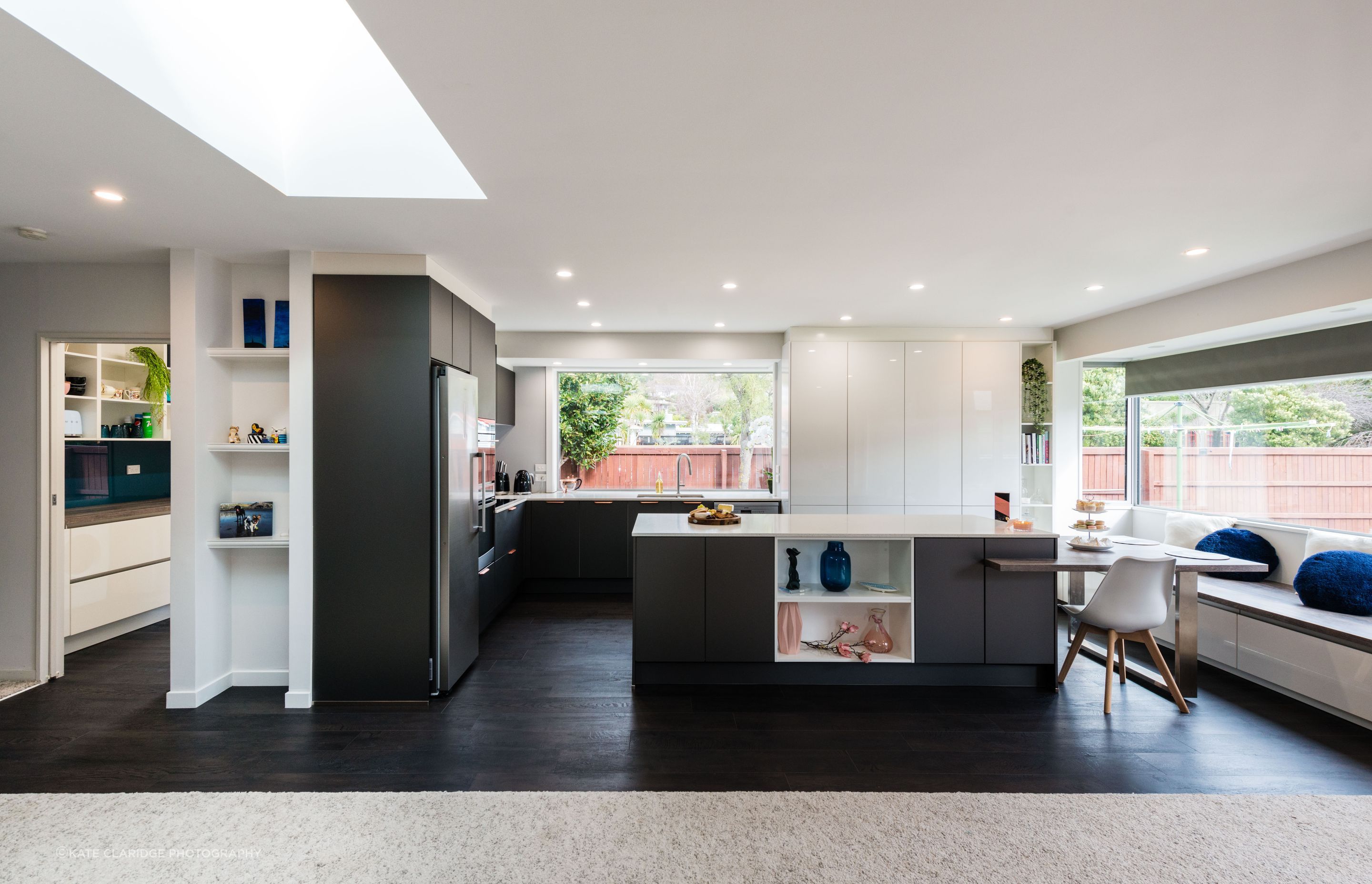 Warm and Modern Family Kitchen