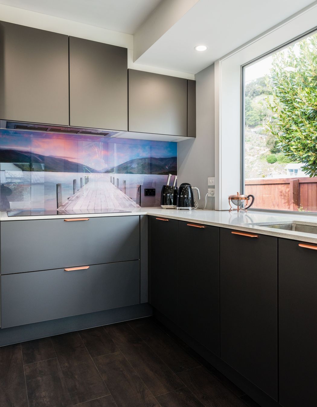 Warm and Modern Family Kitchen