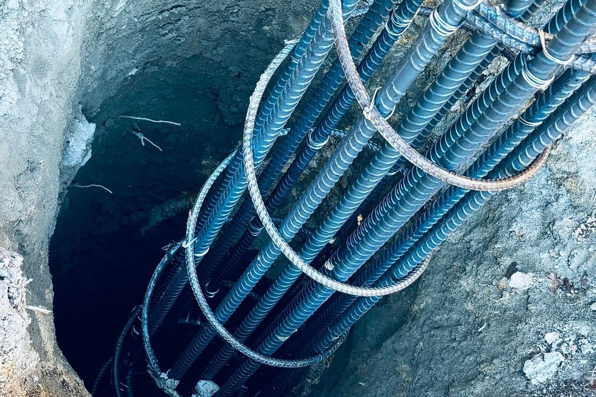 Palisade-wall-contractors-near-me-Auckland.JPEG
