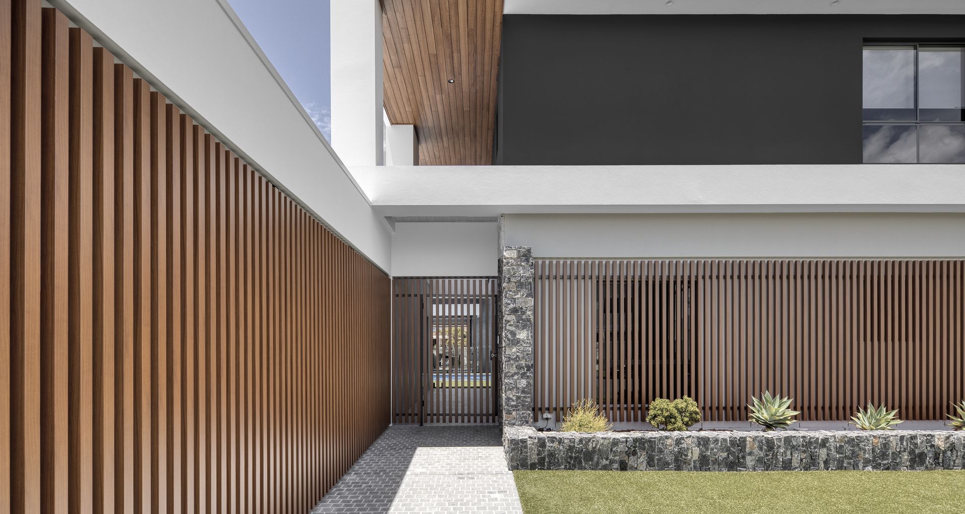 Paradise Waters Residence banner
