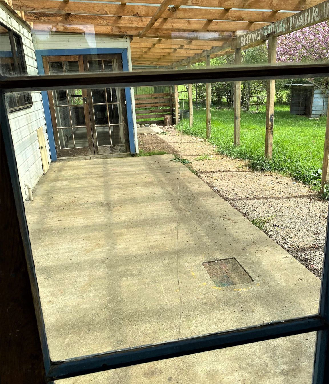 Patio-before.jpg