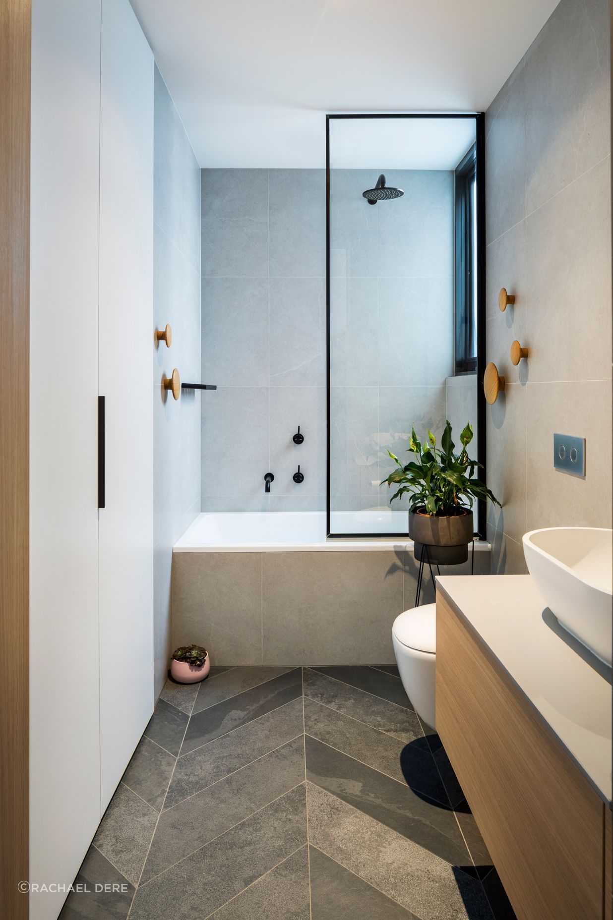 Peavey-ResidenceBathroom.jpg