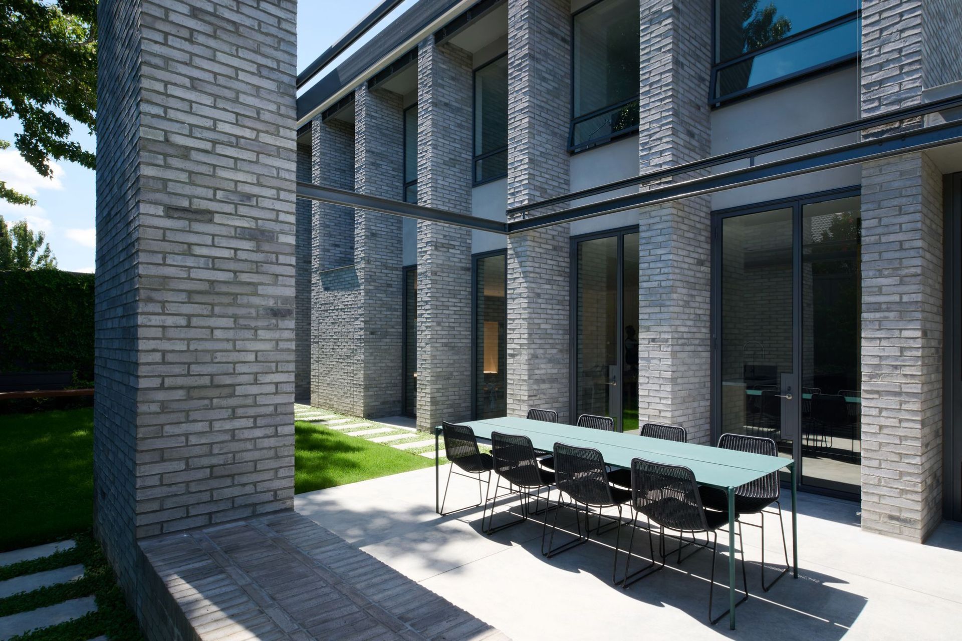 Petersen-D91-bricks-Murrumbeena-House-v3.jpg