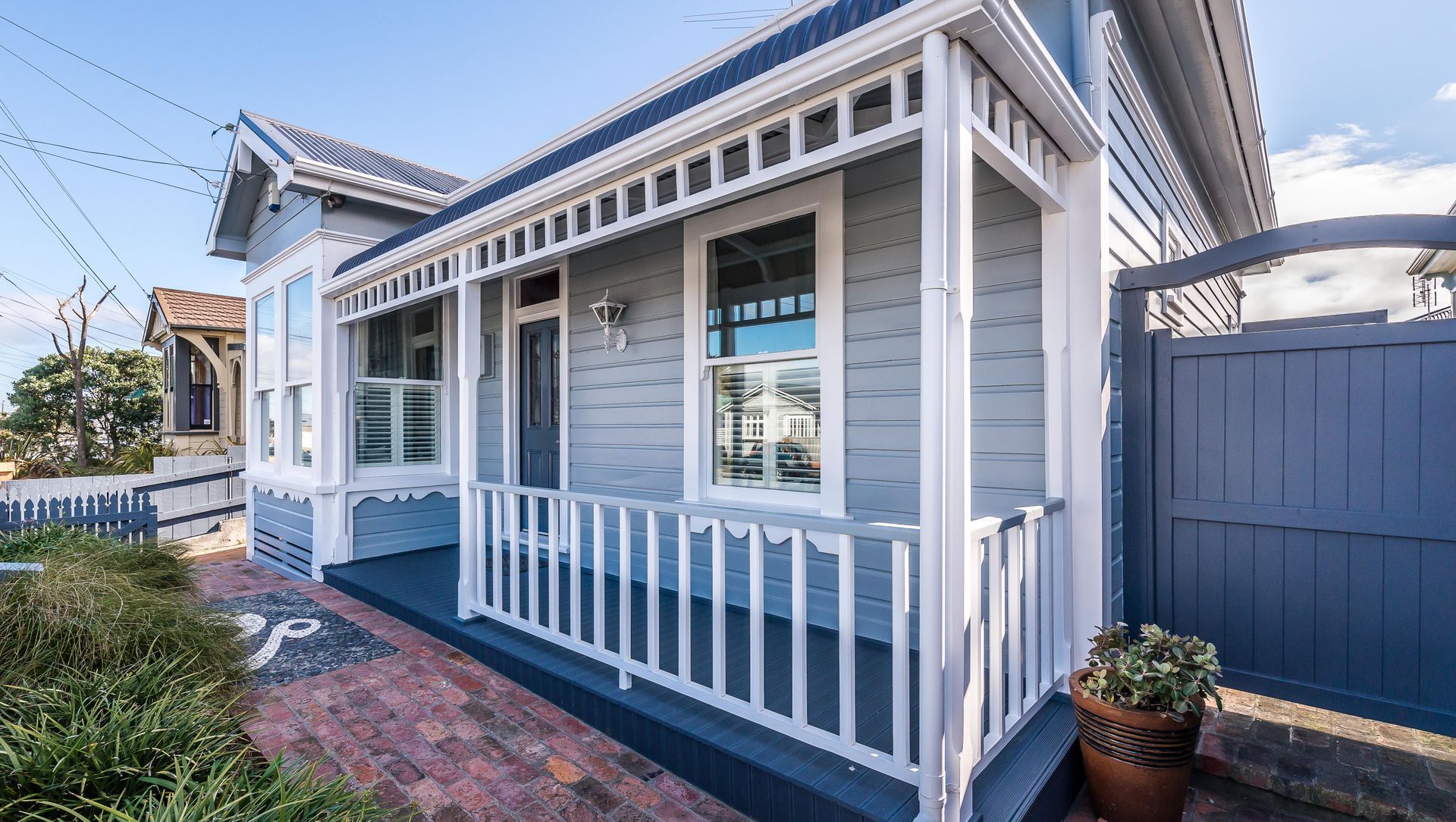 Petone Villa banner