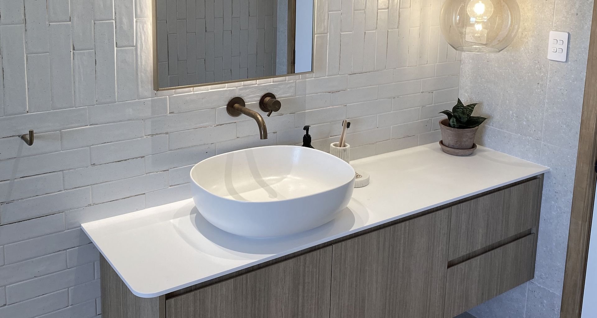 Snells beach bathroom renovation banner