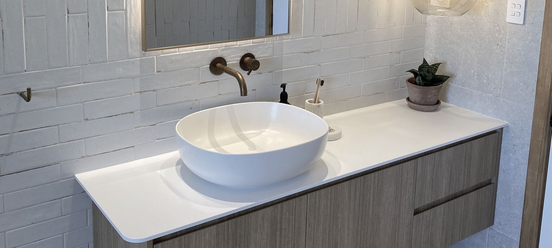 Snells beach bathroom renovation banner