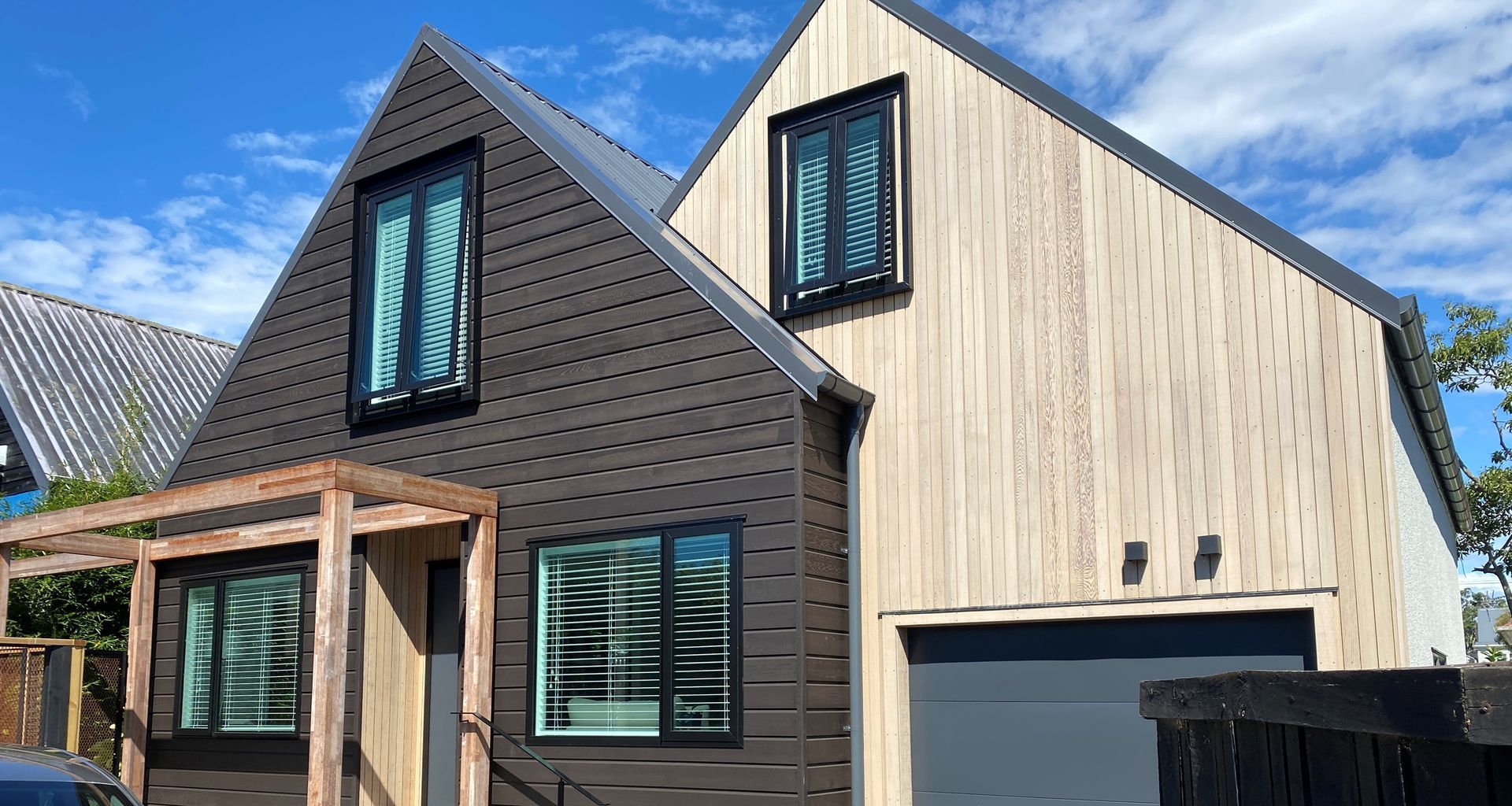 Modern Healthy Home with Gold Award winning Architectural Flare banner
