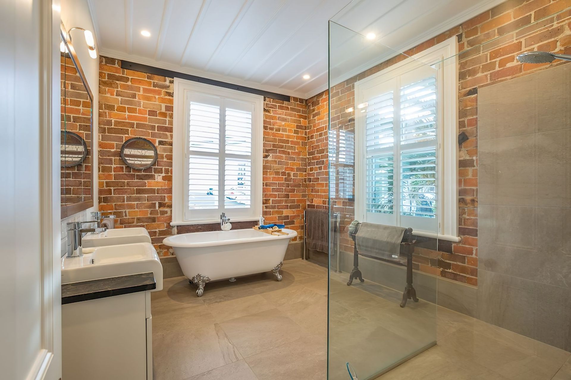 2017 House Of The Year, Parnell