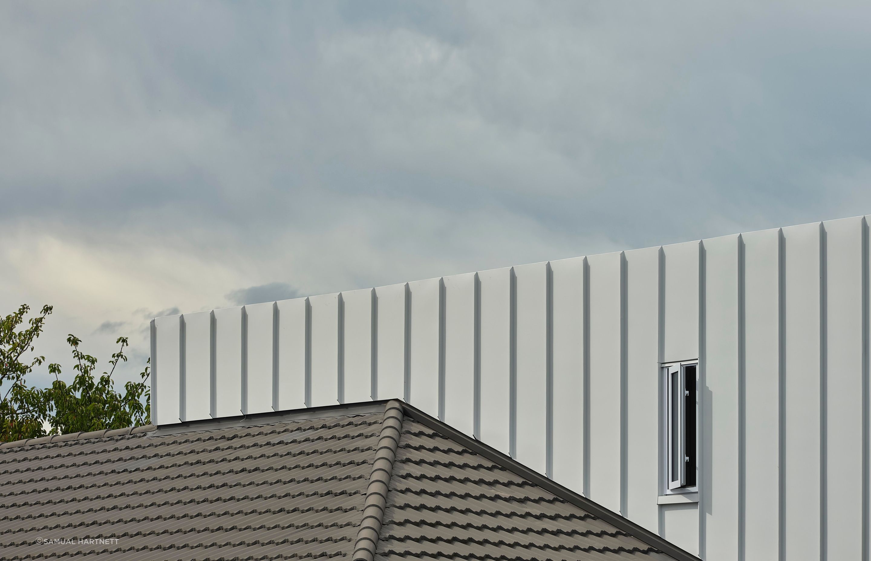 Pop-TopThe-old-and-new-roofs-side-by-sideSam-Hartnett-Photographer3.jpg