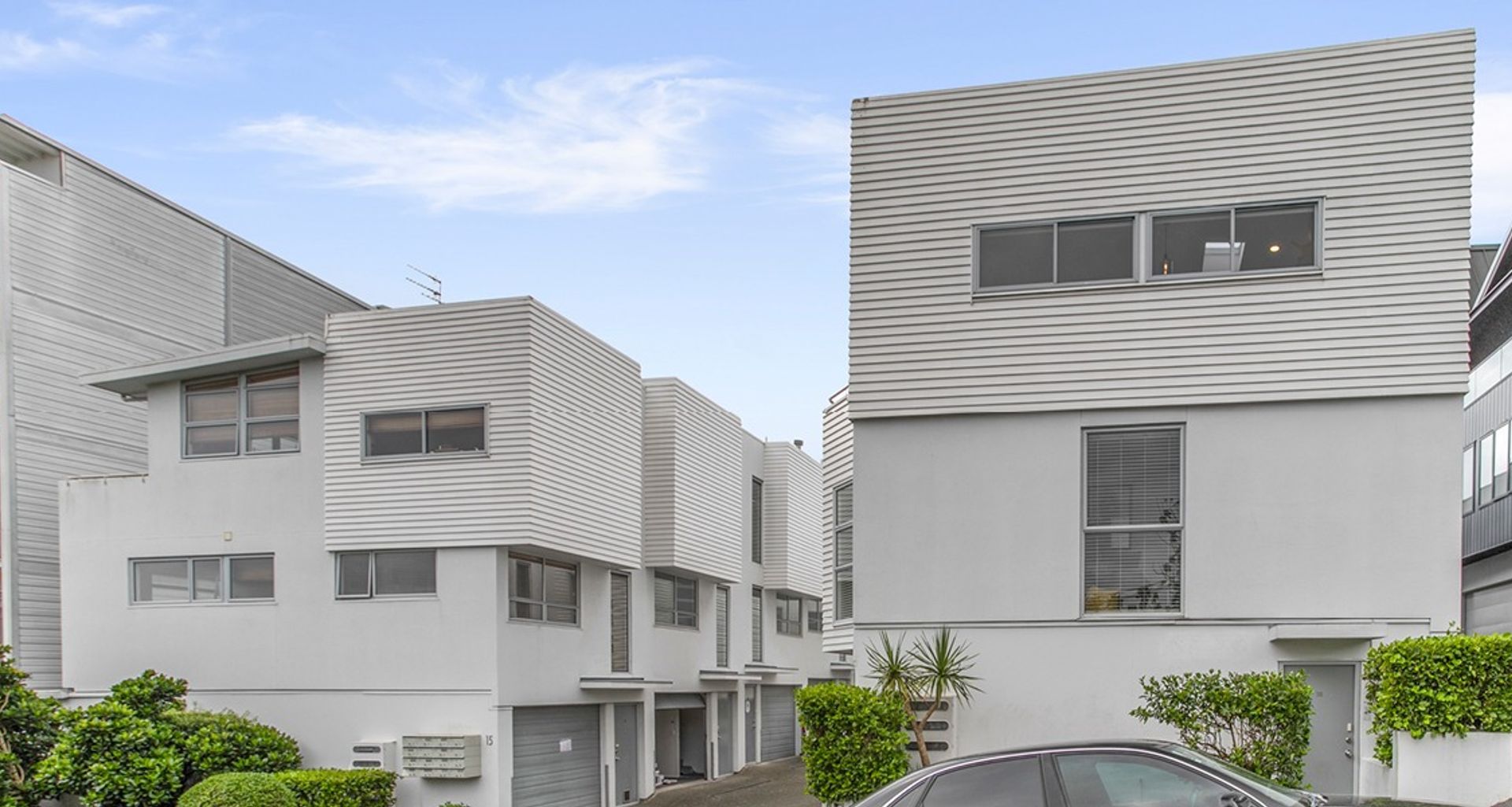 Modern Townhouse banner