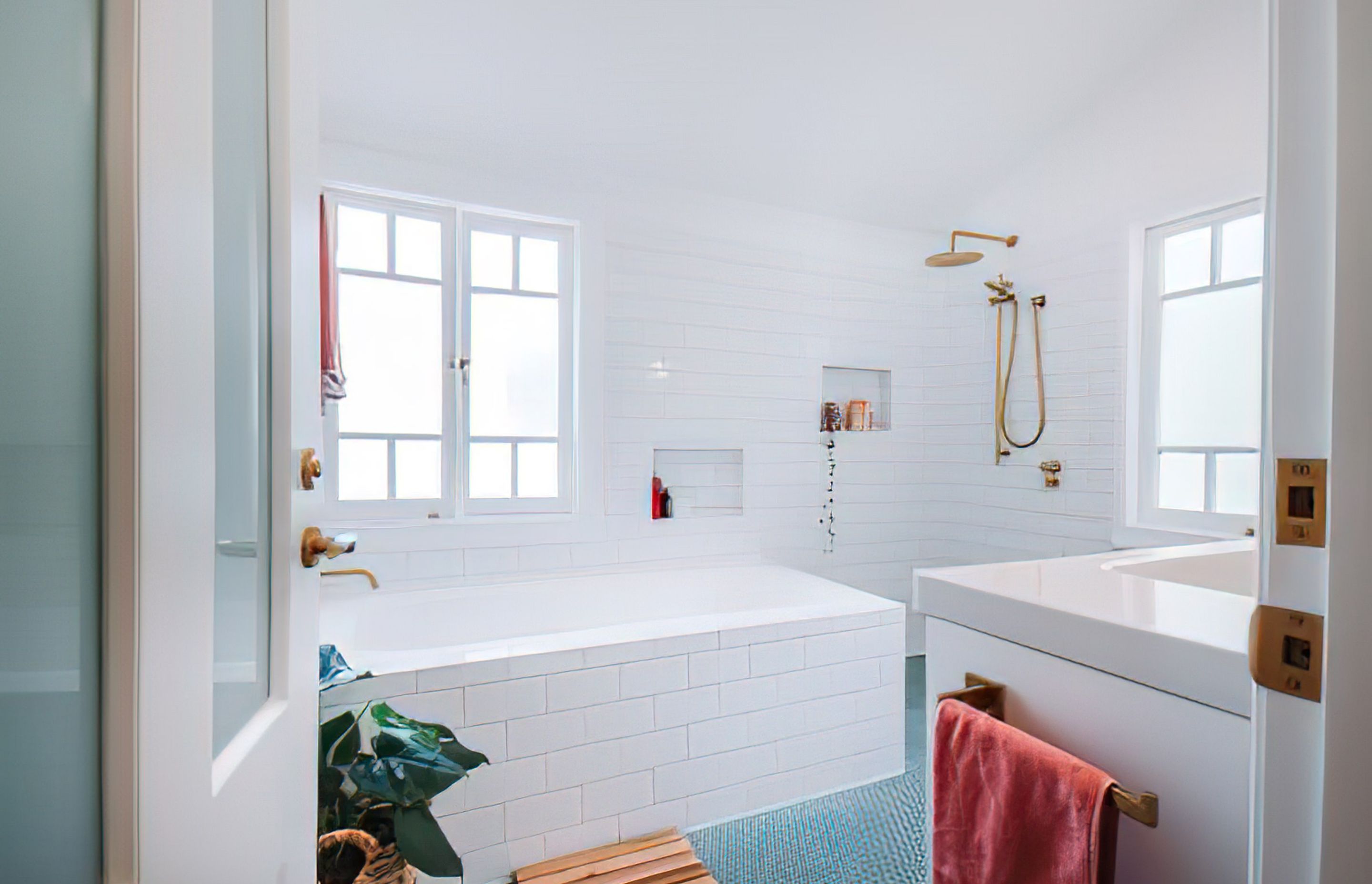 Project Bardon Main Bathroom