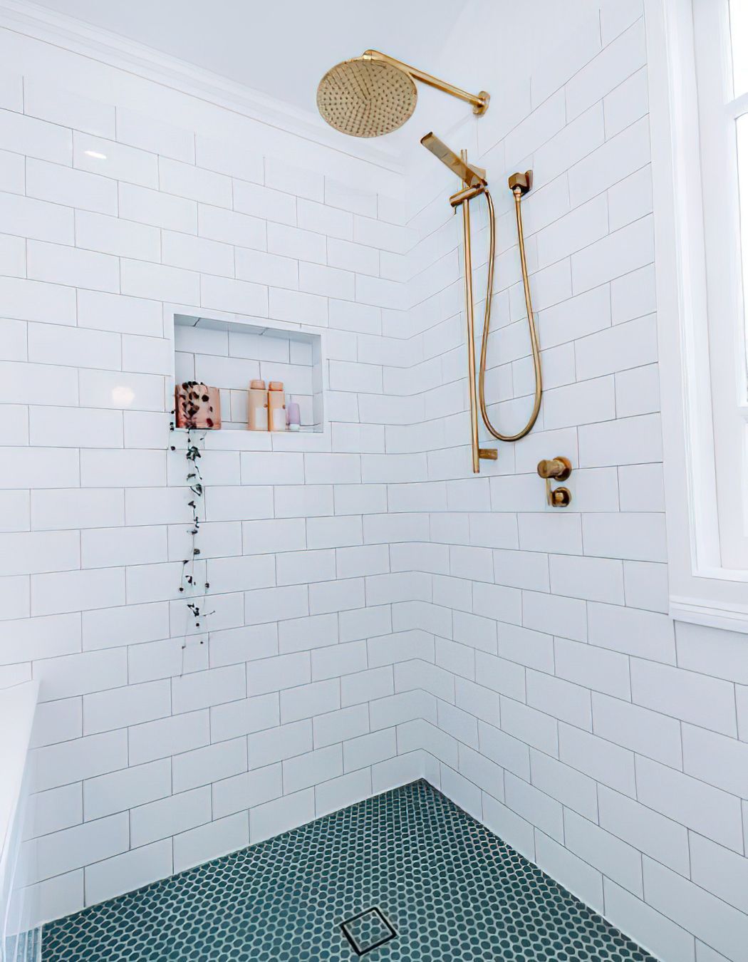 Project Bardon Main Bathroom
