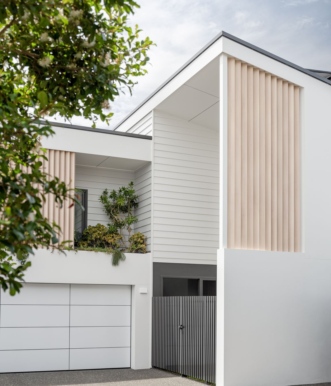 Werri Beach - QBC Constructions &amp; Kibbin Design
