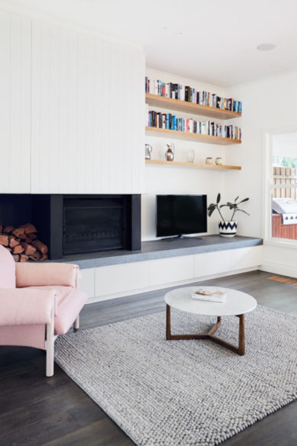 HAWTHORN EAST HOUSE