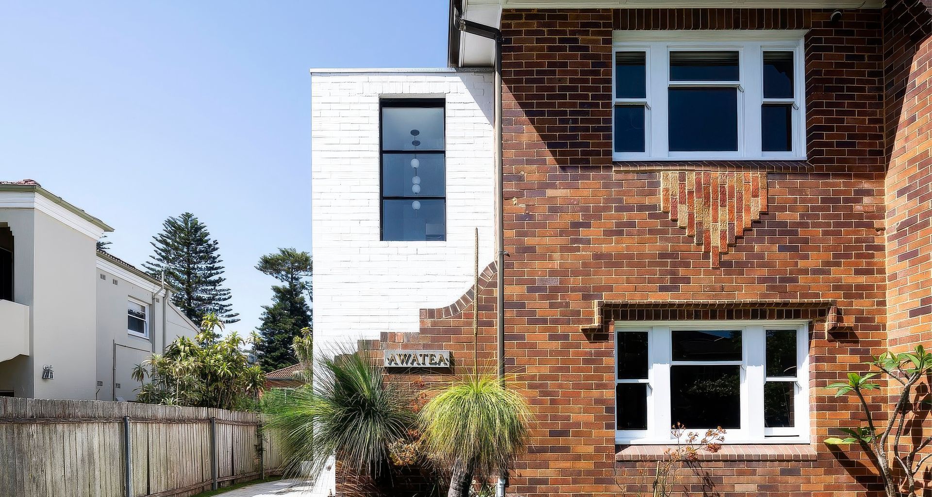 Heritage Modern House banner