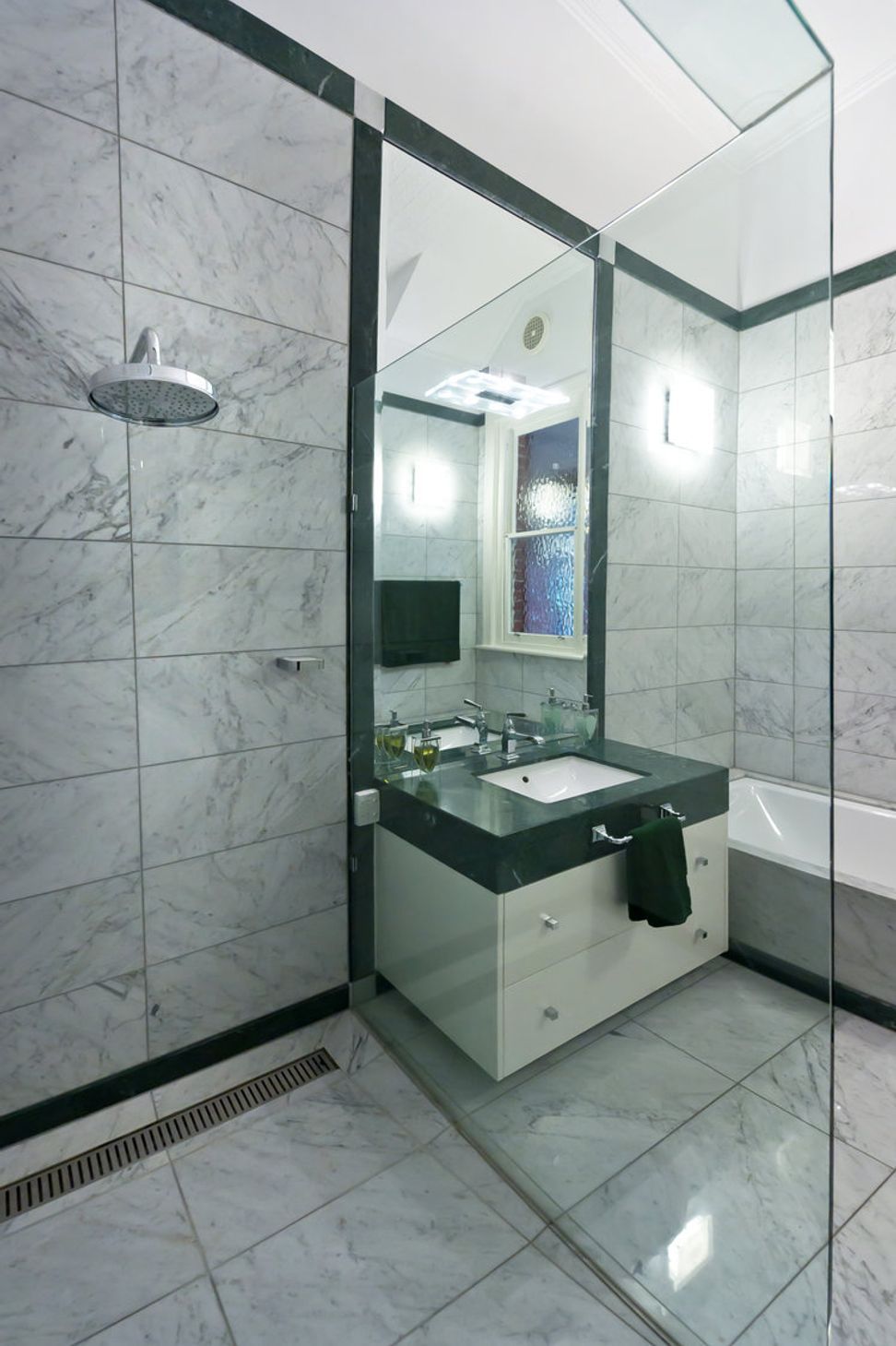 Chrystal Residence, Hawthorn