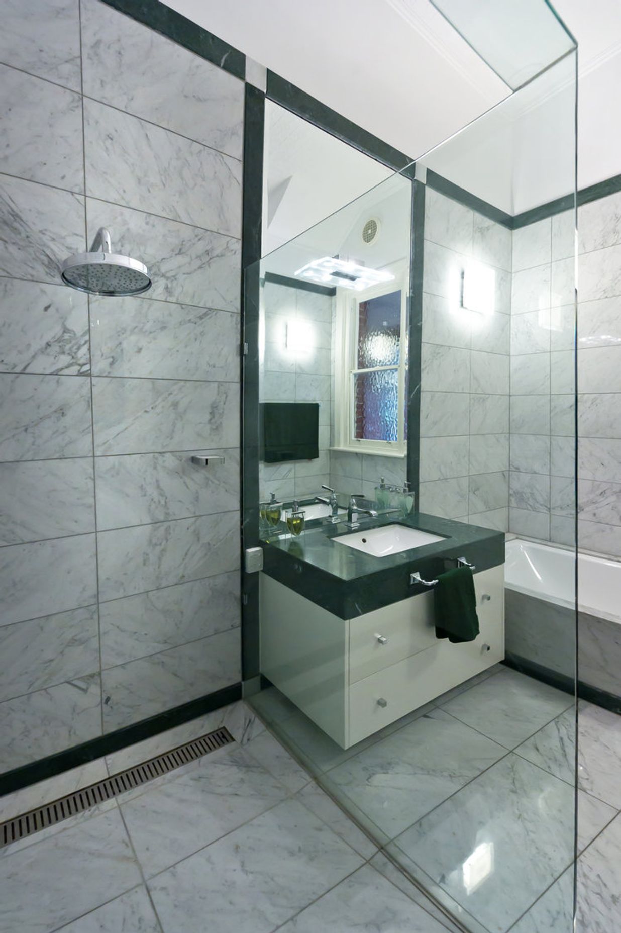 Chrystal Residence, Hawthorn