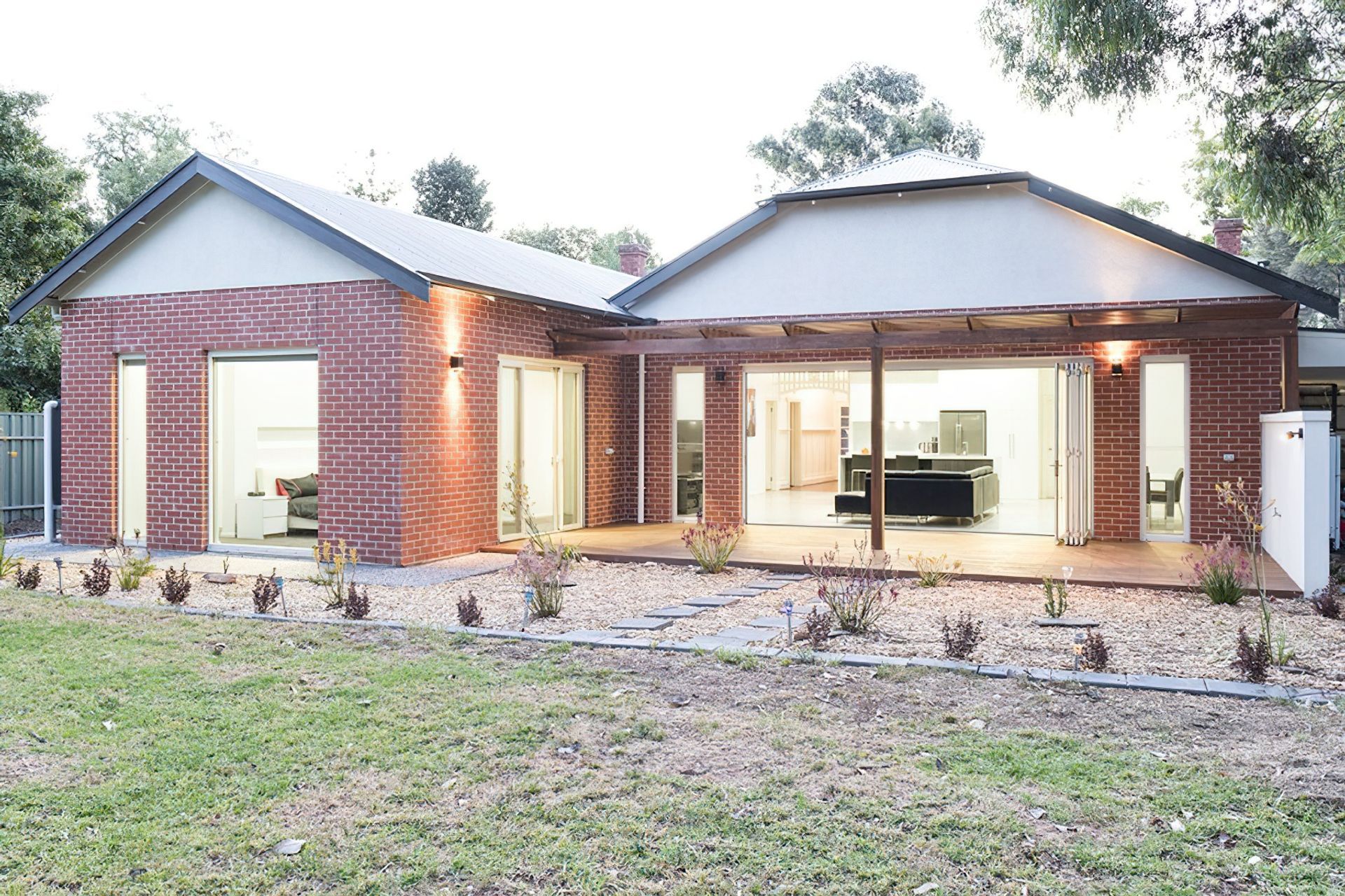 Rear Addition Hawthorn