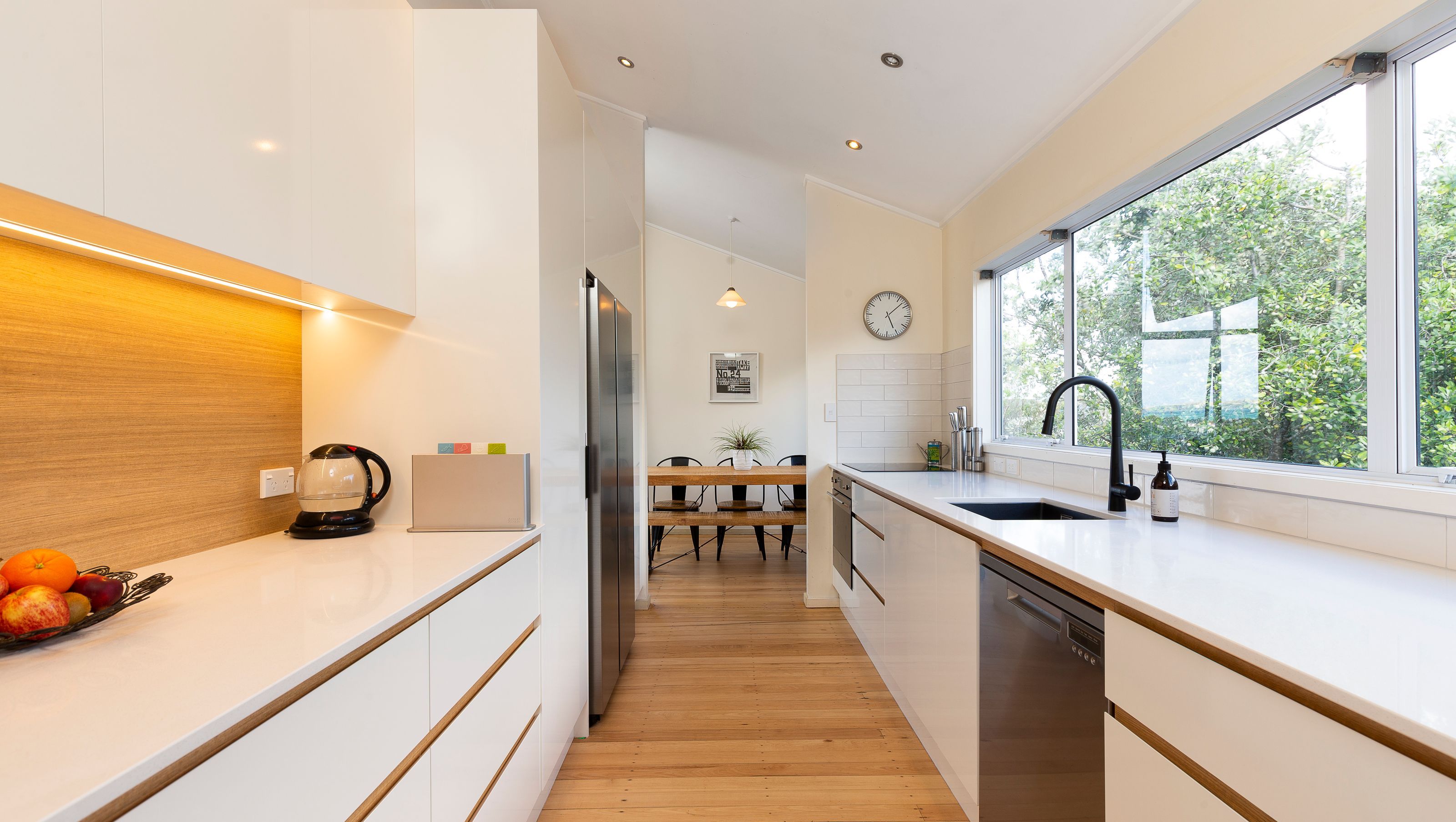 Kohimarama Modern Kitchen