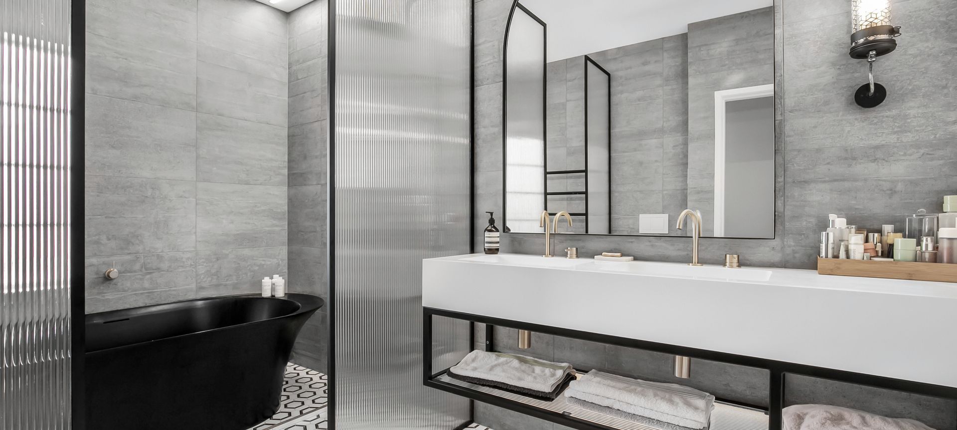 Sophistication at its Finest: Two Bathrooms and a Wardrobe Renovation, Auckland banner