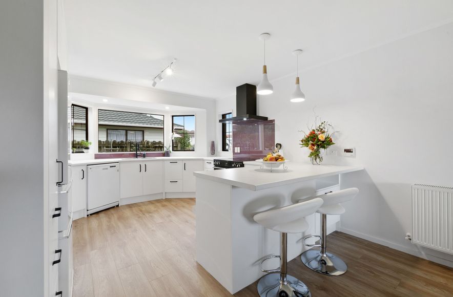 Bright, Sleek and Modern: a Revitalised Kitchen in Wellington