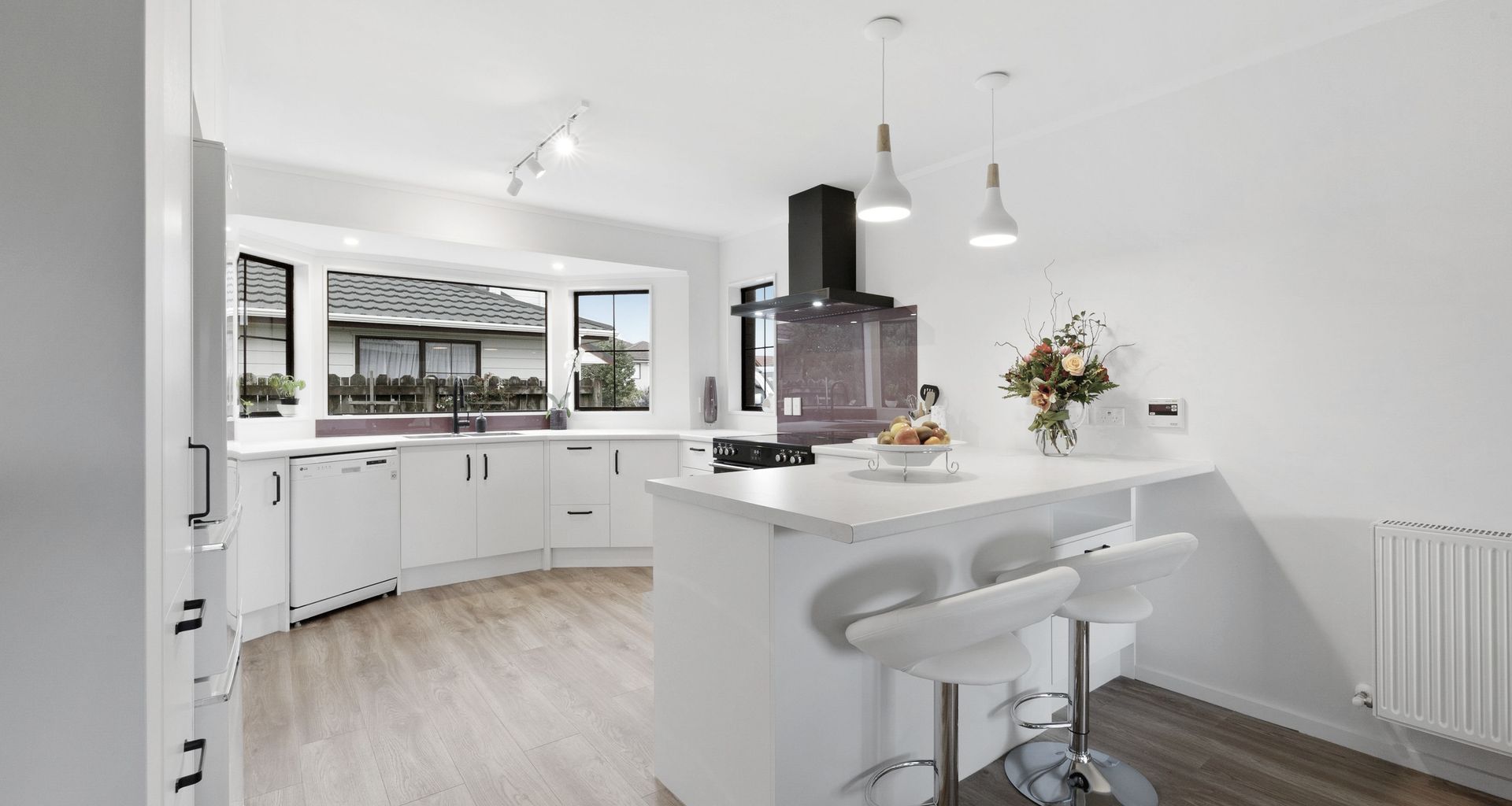 Bright, Sleek and Modern: a Revitalised Kitchen in Wellington banner