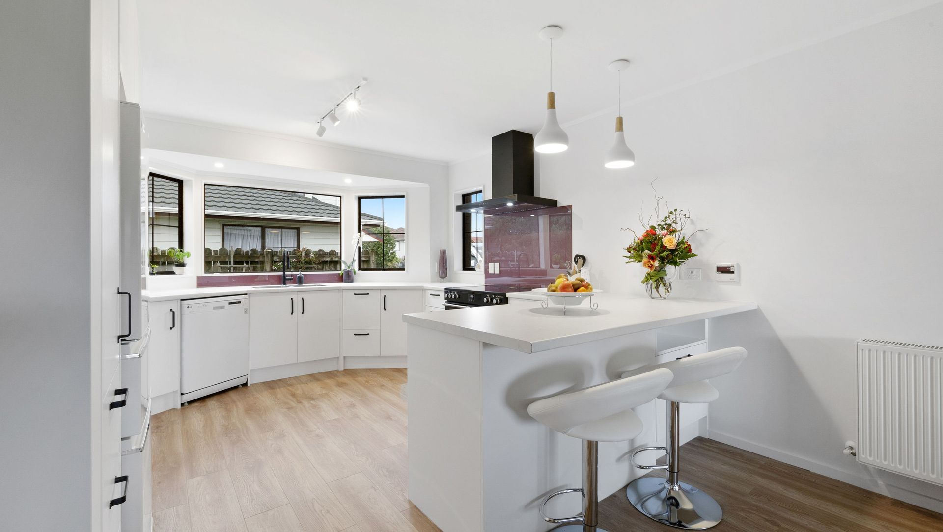 Bright, Sleek and Modern: a Revitalised Kitchen in Wellington banner