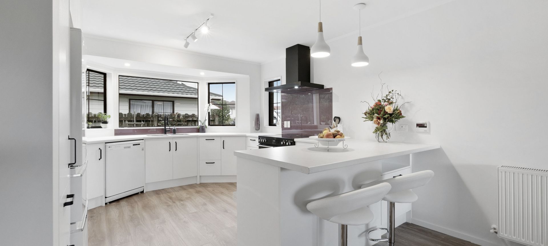 Bright, Sleek and Modern: a Revitalised Kitchen in Wellington banner