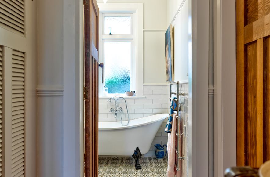 An Elegant Bathroom in Karori, Wellington