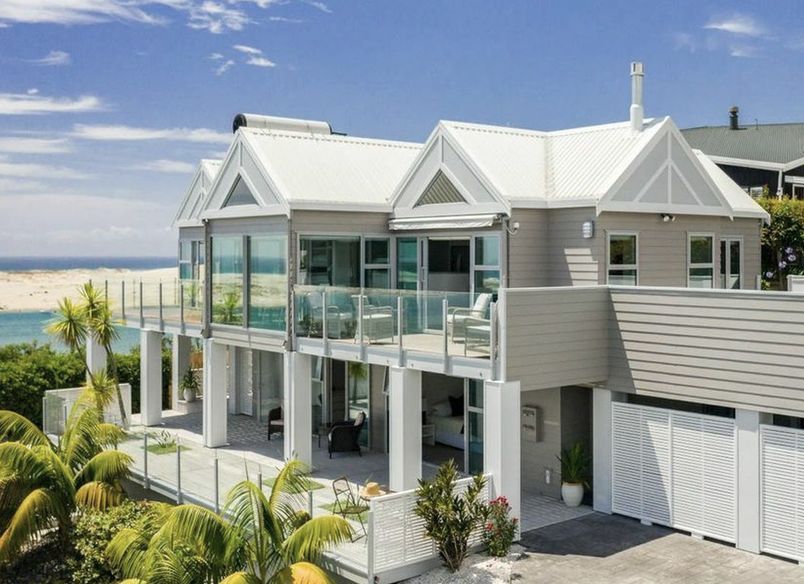 Mangawhai Heads 80's Beach House Renovation