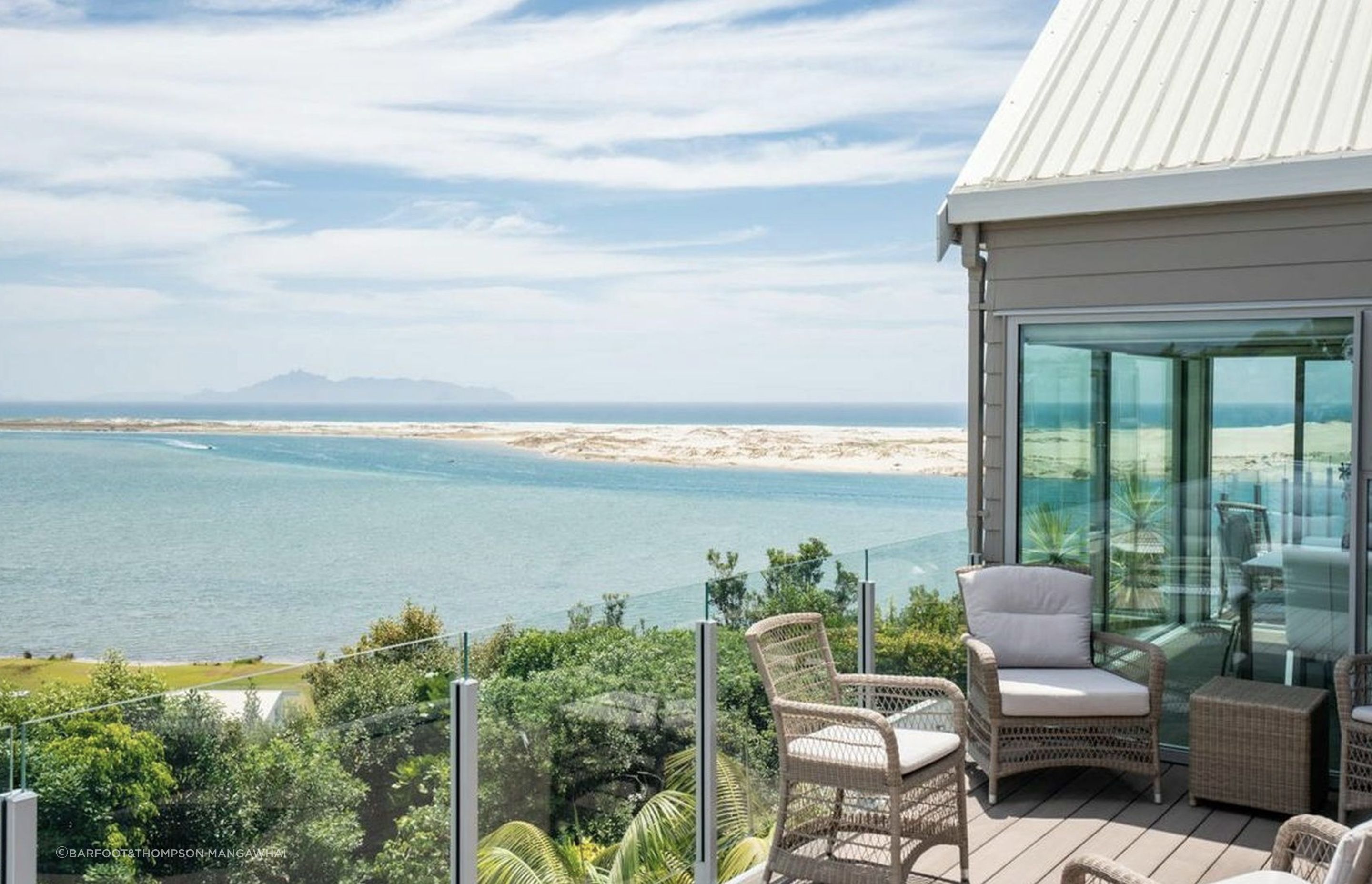 Windows designed to maximise uninterrupted views of Managwhai Heads